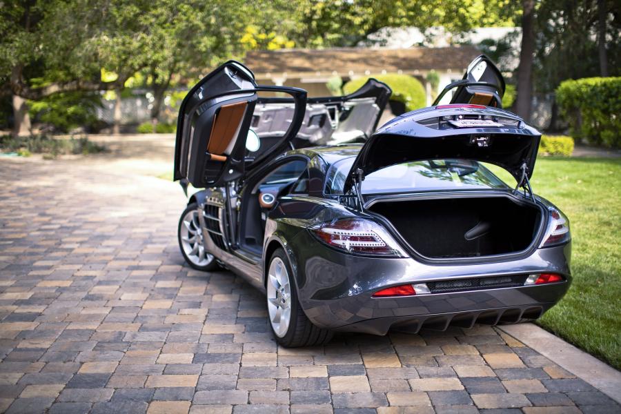  Mercedes-Benz SLR McLaren 2006 года  (фото 19 из 26)